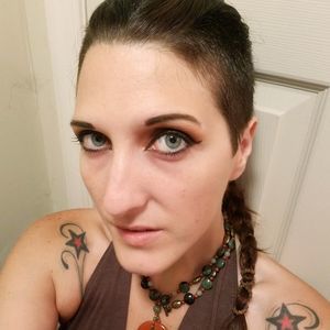 Meet your Posher, Lacia